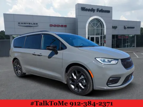 Gray 2025 Chrysler Pacifica Limited for sale in Douglas, GA