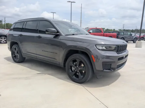 Photos of 2024 Jeep Grand Cherokee L Altitude X for sale in Douglas, GA at Woody Folsom CDJR of Douglas
