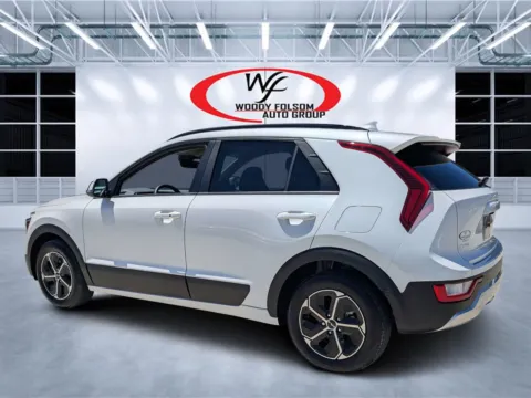More photos of 2025 Kia Niro EX at Woody Folsom CDJR of Douglas, GA