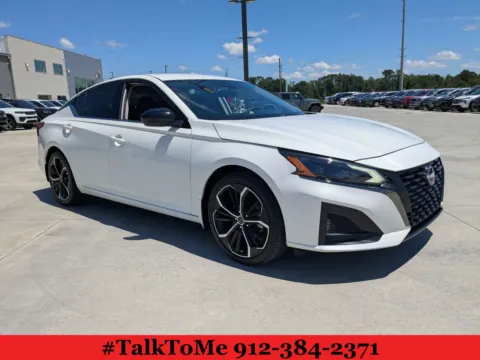 White 2024 Nissan Altima 2.5 SR for sale in Douglas, GA