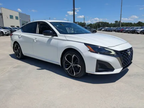 Photos of 2024 Nissan Altima 2.5 SR for sale in Douglas, GA at Woody Folsom CDJR of Douglas