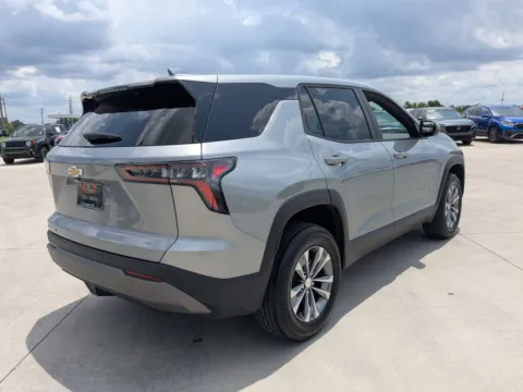 More photos of 2026 Chevrolet Equinox FWD LT at Woody Folsom CDJR of Douglas, GA