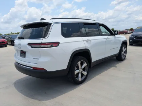 More photos of 2025 Jeep Grand Cherokee L Limited at Woody Folsom CDJR of Douglas, GA