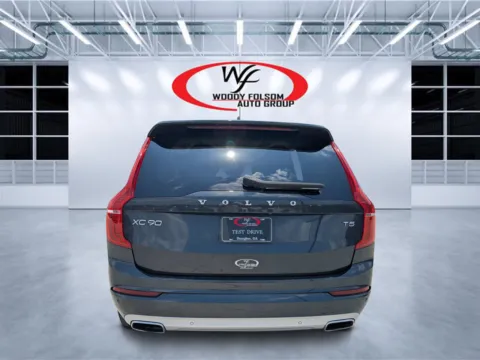 More photos of 2021 Volvo XC90 Momentum at Woody Folsom CDJR of Douglas, GA