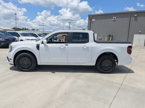 More photos of 2025 Ford Maverick Lobo High at Woody Folsom CDJR of Douglas, GA
