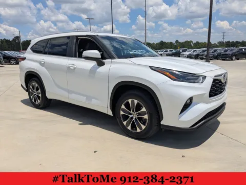 Unknown 2023 Toyota Highlander XLE for sale in Douglas, GA