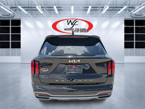 More photos of 2022 Kia Sorento SX Prestige at Woody Folsom CDJR of Douglas, GA