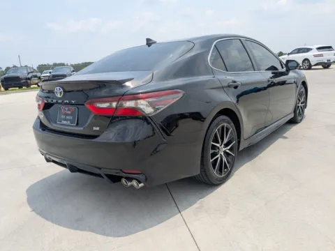 More photos of 2024 Toyota Camry SE at Woody Folsom CDJR of Douglas, GA