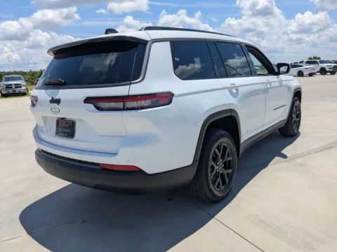 More photos of 2026 Jeep Grand Cherokee L Laredo Altitude at Woody Folsom CDJR of Douglas, GA