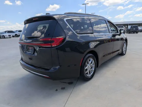 More photos of 2021 Chrysler Pacifica Touring at Woody Folsom CDJR of Douglas, GA
