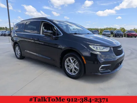 Black 2021 Chrysler Pacifica Touring for sale in Douglas, GA