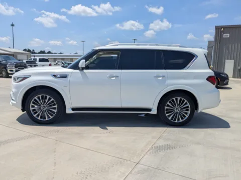 More photos of 2019 INFINITI QX80 LUXE at Woody Folsom CDJR of Douglas, GA