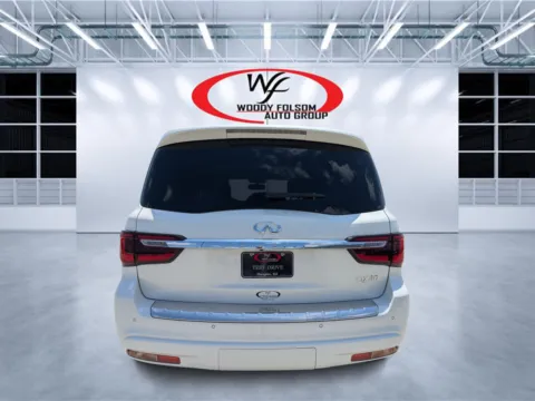 More photos of 2019 INFINITI QX80 LUXE at Woody Folsom CDJR of Douglas, GA