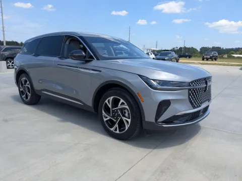 Photos of 2025 Lincoln Nautilus Premiere for sale in Douglas, GA at Woody Folsom CDJR of Douglas