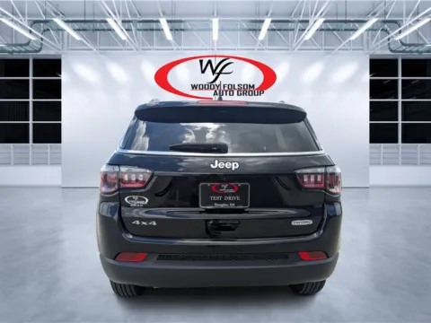 More photos of 2025 Jeep Compass Latitude at Woody Folsom CDJR of Douglas, GA