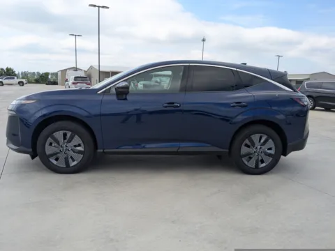 More photos of 2025 Nissan Murano SL at Woody Folsom CDJR of Douglas, GA