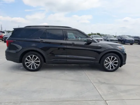 Another view of 2025 Ford Explorer ST-Line for sale in Douglas, GA at Woody Folsom CDJR of Douglas