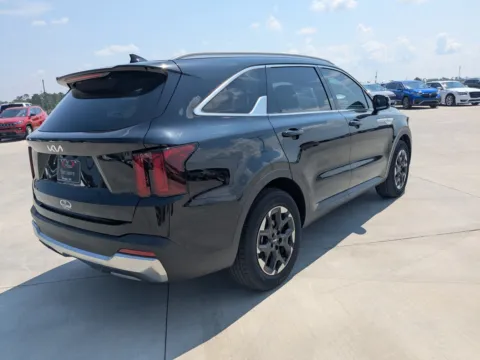 More photos of 2026 Kia Sorento S at Woody Folsom CDJR of Douglas, GA