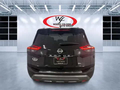 More photos of 2023 Nissan Rogue SL at Woody Folsom CDJR of Douglas, GA