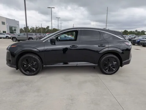 More photos of 2025 Nissan Murano SV at Woody Folsom CDJR of Douglas, GA