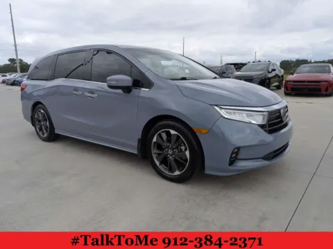 Gray 2023 Honda Odyssey Elite for sale in Douglas, GA