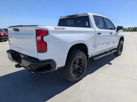 More photos of 2023 Chevrolet Silverado 1500 LT Trail Boss at Woody Folsom CDJR of Douglas, GA