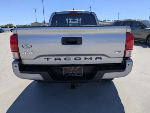 More photos of 2017 Toyota Tacoma TRD Off Road at Woody Folsom CDJR of Douglas, GA
