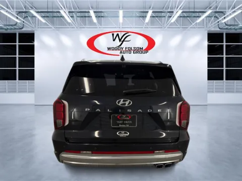 More photos of 2024 Hyundai Palisade Calligraphy at Woody Folsom CDJR of Douglas, GA