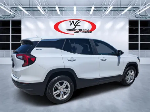 More photos of 2024 GMC Terrain SLE at Woody Folsom CDJR of Douglas, GA