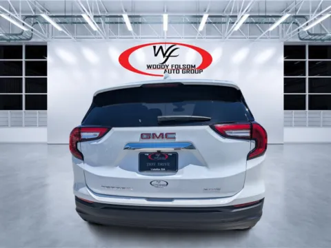 More photos of 2024 GMC Terrain SLE at Woody Folsom CDJR of Douglas, GA