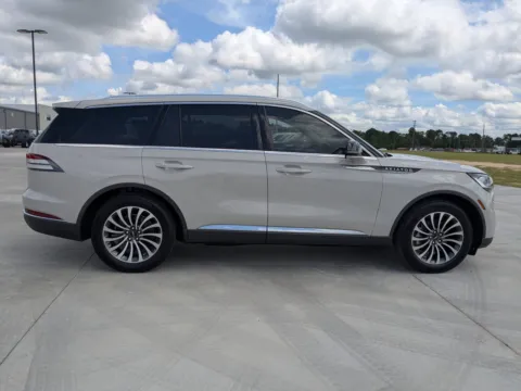 Another view of 2020 Lincoln Aviator Reserve for sale in Douglas, GA at Woody Folsom CDJR of Douglas