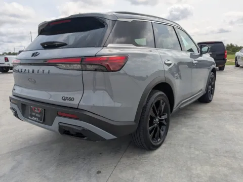 More photos of 2025 INFINITI QX60 LUXE at Woody Folsom CDJR of Douglas, GA