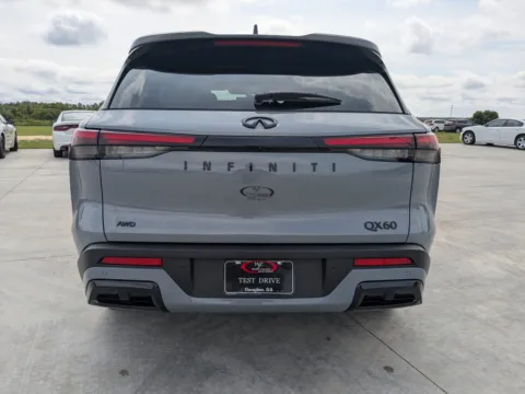 More photos of 2025 INFINITI QX60 LUXE at Woody Folsom CDJR of Douglas, GA