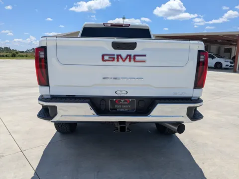 More photos of 2025 GMC Sierra 2500HD SLT at Woody Folsom CDJR of Douglas, GA