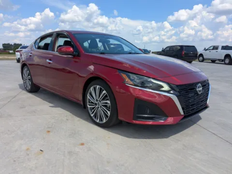 Photos of 2024 Nissan Altima 2.5 SL for sale in Douglas, GA at Woody Folsom CDJR of Douglas