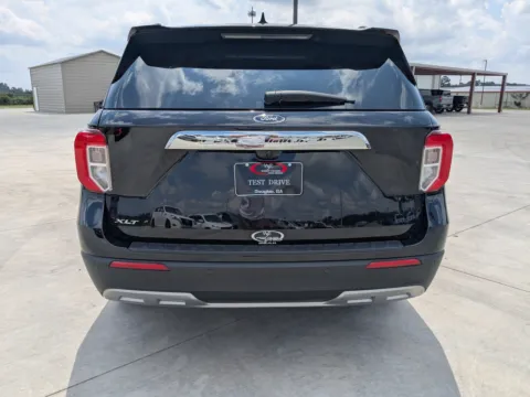 More photos of 2024 Ford Explorer XLT at Woody Folsom CDJR of Douglas, GA