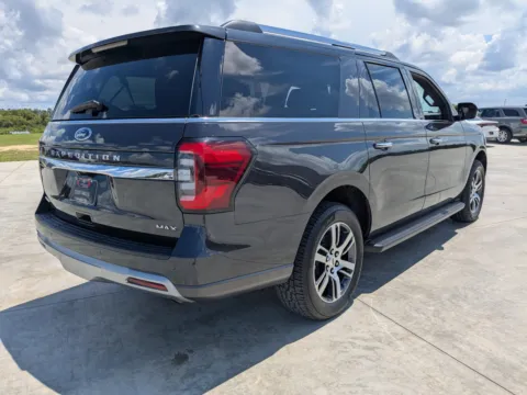 More photos of 2024 Ford Expedition Max Limited at Woody Folsom CDJR of Douglas, GA