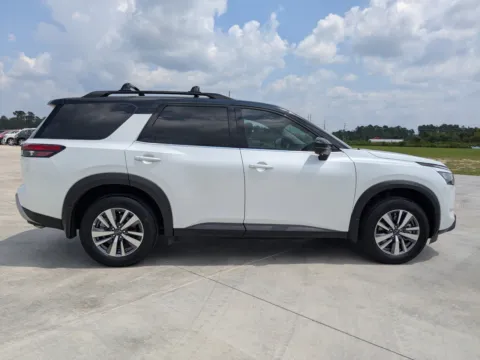 Another view of 2025 Nissan Pathfinder SL for sale in Douglas, GA at Woody Folsom CDJR of Douglas