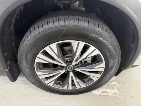 More photos of 2023 Nissan Rogue SV at Woody Folsom CDJR of Douglas, GA