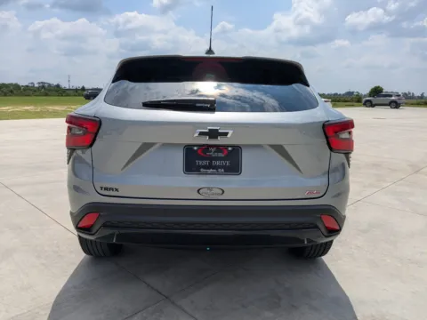 More photos of 2024 Chevrolet Trax 1RS at Woody Folsom CDJR of Douglas, GA
