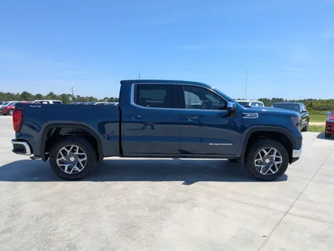 Another view of 2022 GMC Sierra 1500 SLE for sale in Douglas, GA at Woody Folsom CDJR of Douglas