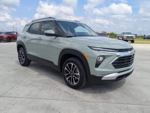 Photos of 2025 Chevrolet Trailblazer LT for sale in Douglas, GA at Woody Folsom CDJR of Douglas