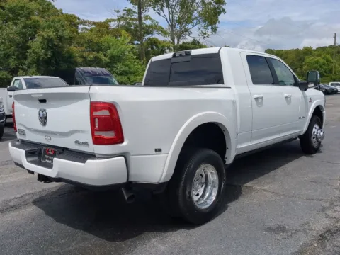 More photos of 2023 Ram 3500 Longhorn at Woody Folsom CDJR of Douglas, GA