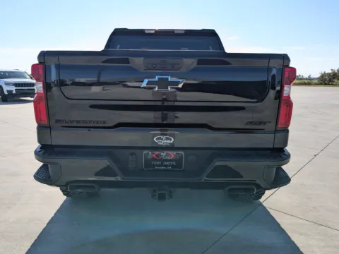 More photos of 2022 Chevrolet Silverado 1500 RST at Woody Folsom CDJR of Douglas, GA