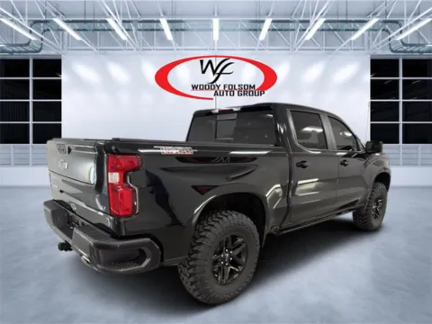 More photos of 2021 Chevrolet Silverado 1500 LT Trail Boss at Woody Folsom CDJR of Douglas, GA