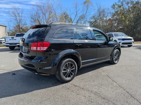 More photos of 2018 Dodge Journey SE at Woody Folsom CDJR of Vidalia, GA