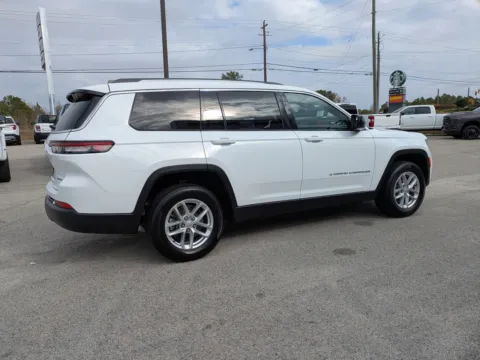 More photos of 2023 Jeep Grand Cherokee L Laredo at Woody Folsom CDJR of Vidalia, GA