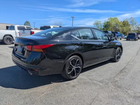 More photos of 2025 Nissan Altima SR at Woody Folsom CDJR of Vidalia, GA