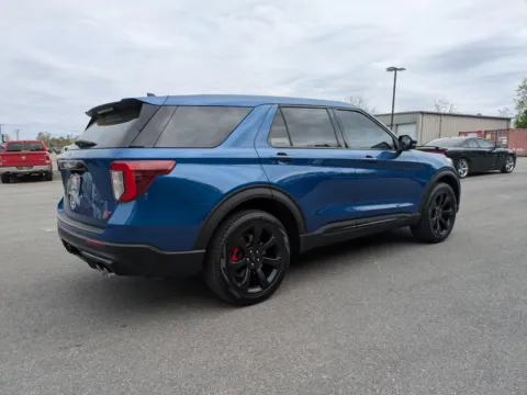 More photos of 2022 Ford Explorer ST at Woody Folsom CDJR of Vidalia, GA