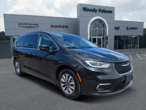 Black 2021 Chrysler Pacifica Hybrid Touring L for sale in Vidalia, GA